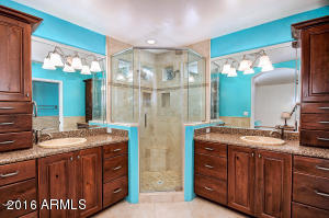 For Sale: 3319 E Hopi Ave Mesa, AZ 85204