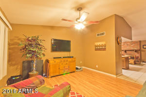 604 W Kiva Ave