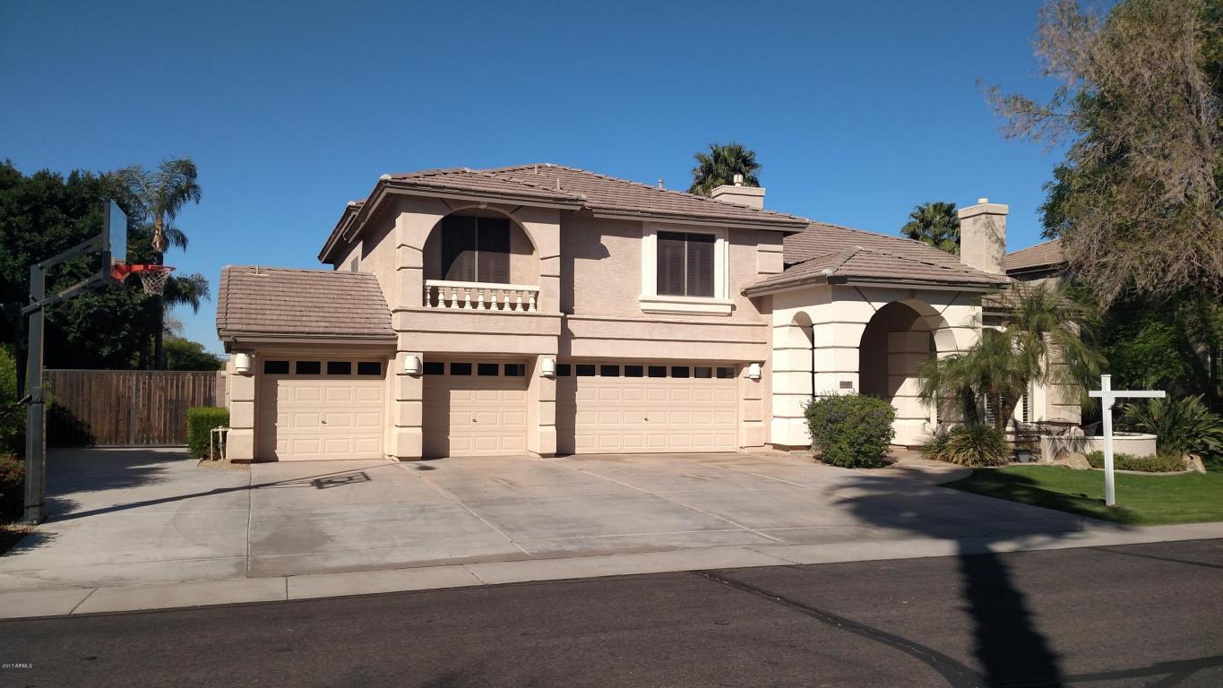 1203 W Weatherby Way