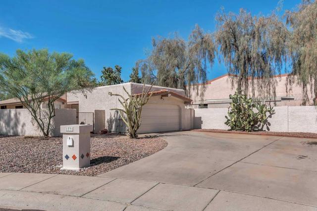 1620 W Palomino Dr