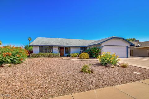 1614 W Mariposa Dr