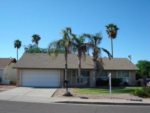 1614 W Mariposa Dr
