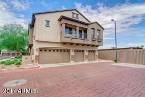 2042 W Portobello Ave