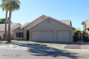 1581 E San Tan St