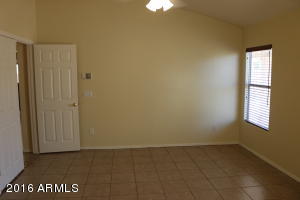 1581 E San Tan St