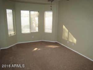 611 W Colt Rd