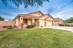 853 N John Way