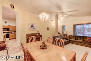 853 N John Way