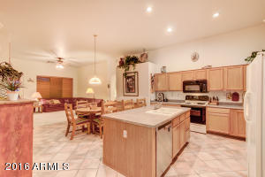853 N John Way