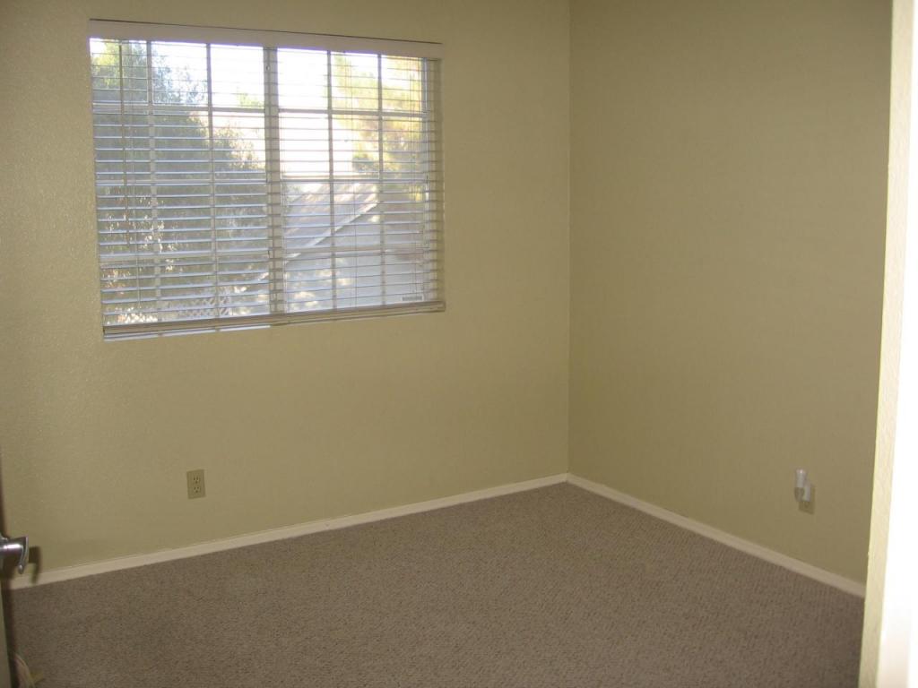 3514 W Carla Vista Dr