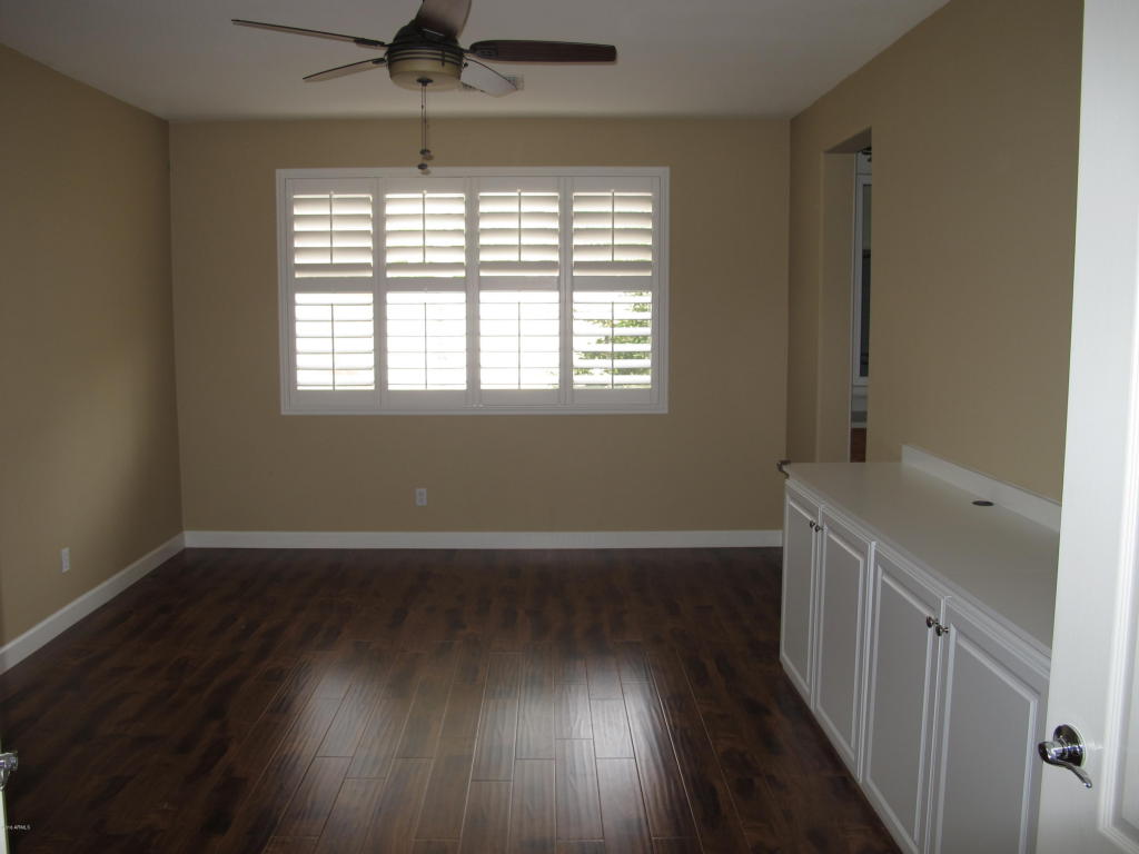 1186 W Bosal Dr