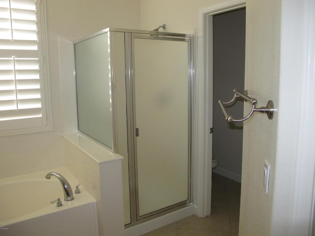 1186 W Bosal Dr