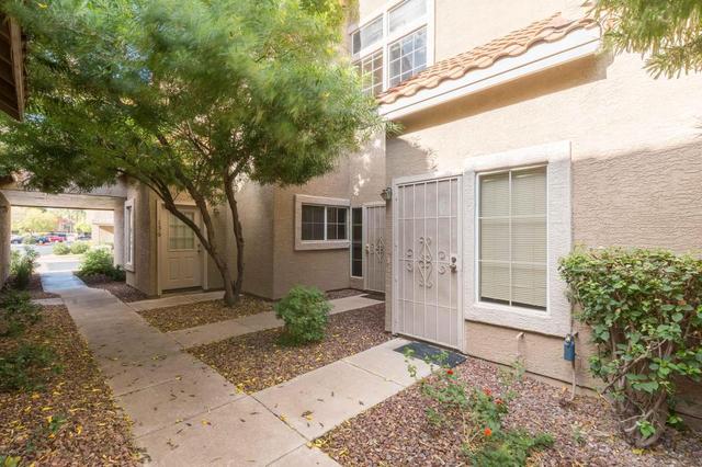 1633 E Lakeside Dr #134