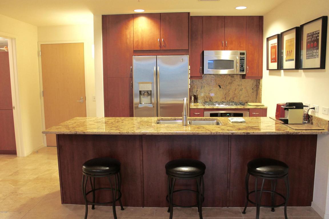 7147 E Rancho Vista Dr #3004