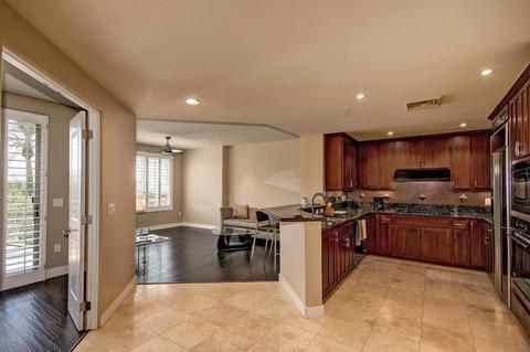 15221 N Clubgate Dr #2099