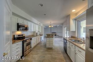 For Sale: 5330 E Claire Dr Scottsdale, AZ 85254