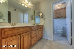 For Sale: 5330 E Claire Dr Scottsdale, AZ 85254