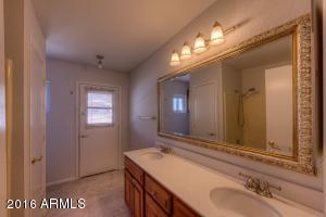 For Sale: 5330 E Claire Dr Scottsdale, AZ 85254