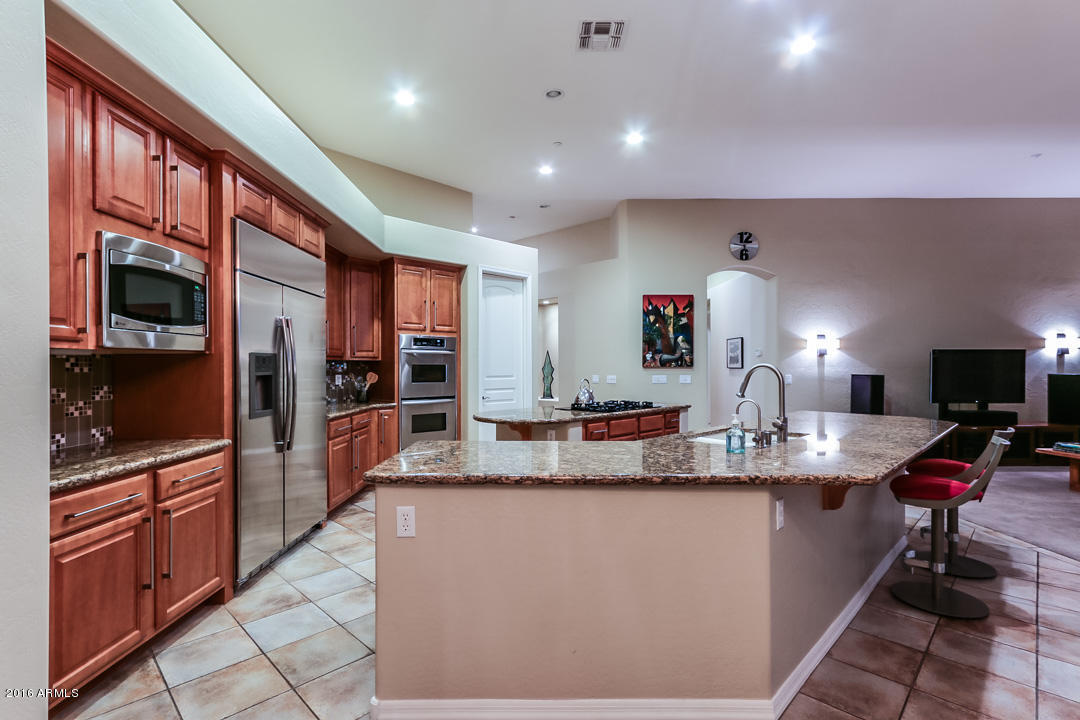 14072 N 111th Pl