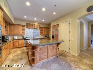 9572 E Mountain Spring Rd