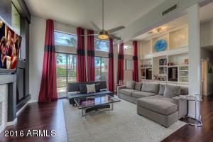 8989 N Gainey Center Dr #218