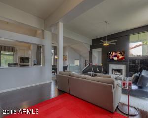 8989 N Gainey Center Dr #218