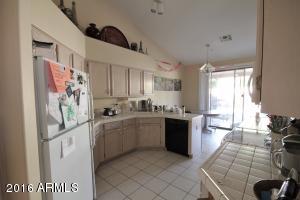 9762 E Karen Dr