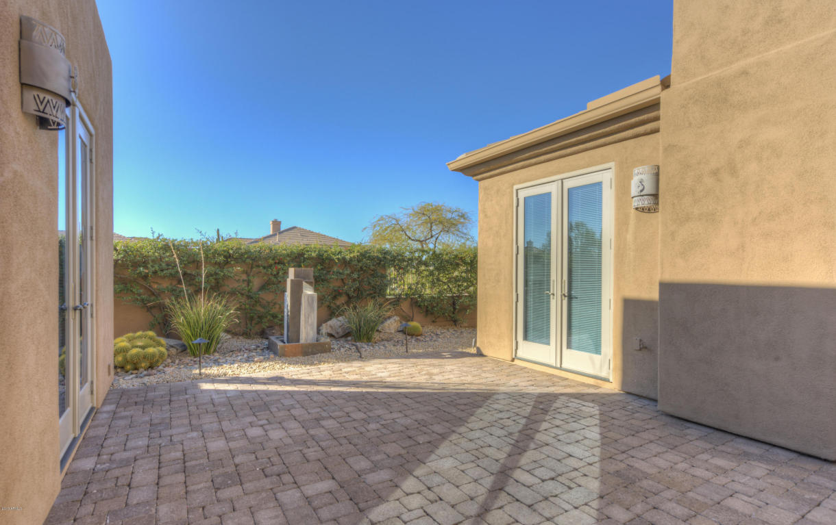 7110 E Hibiscus Way