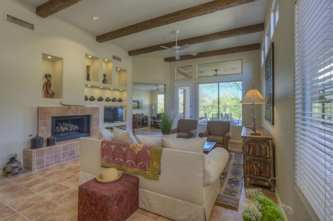 7110 E Hibiscus Way
