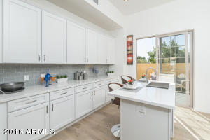 421 W 6th St #1023
