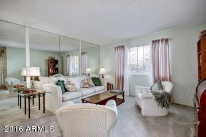 2144 E Donner Dr
