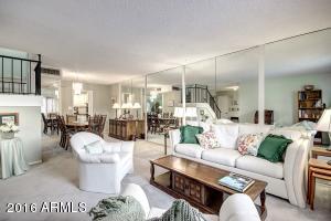 2144 E Donner Dr