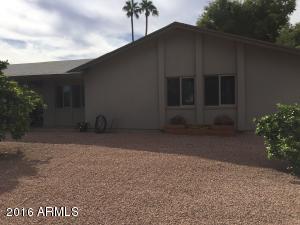 1127 E Carson Dr