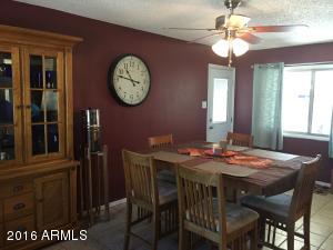 1127 E Carson Dr
