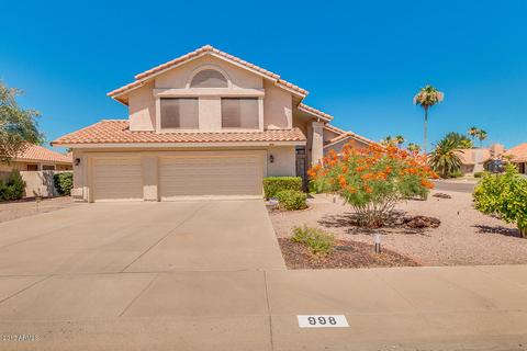1205 E Divot Dr