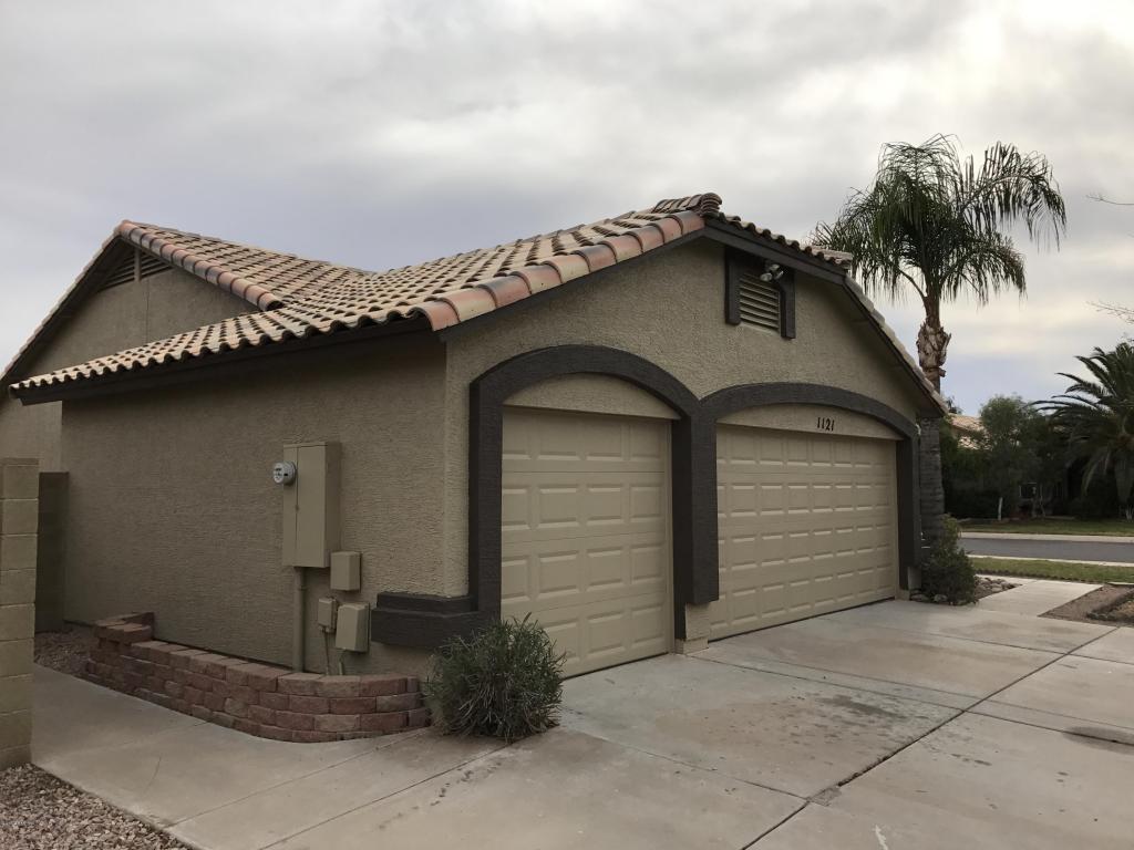 1121 S Crossroads Dr