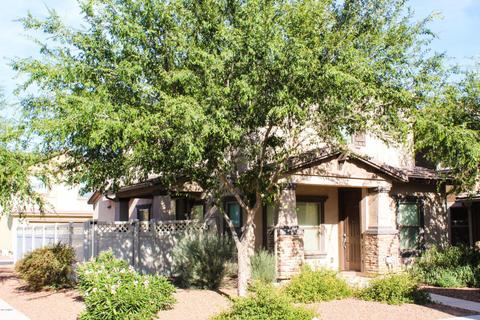 3871 E Sabra Ln