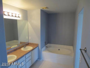 For Sale: 1328 S Loback Ln Gilbert, AZ 85296