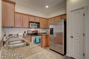 3875 E Santa Fe Ln