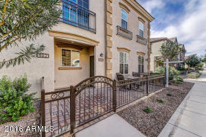 4762 E Portola Valley Dr #102