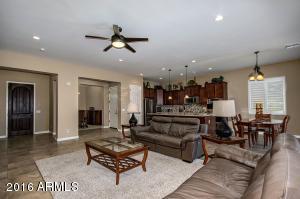 For Sale: 1856 E Azalea Ct Gilbert, AZ 85298