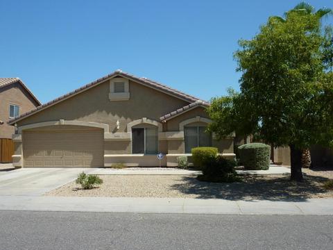 21104 N 74 Ln