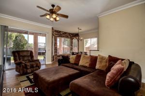 For Sale: 3879 W Saguaro Park Ln Glendale, AZ 85310