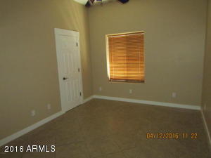 6132 W Alameda Rd