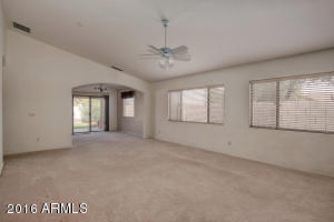 5346 W Huntington Dr