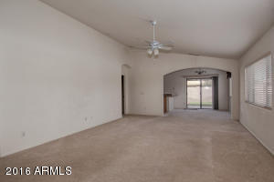 5346 W Huntington Dr
