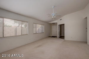5346 W Huntington Dr