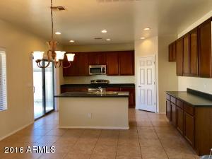 5218 W Fawn Dr