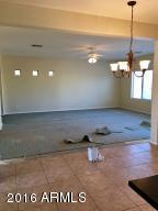 5218 W Fawn Dr
