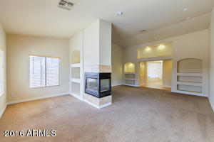 13305 W Colter St